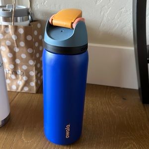 Owala water bottle